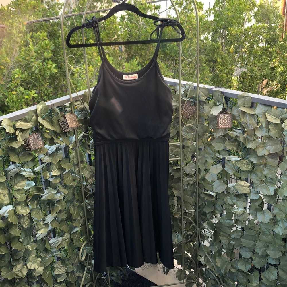 Vicky Vaughn Pretty Vintage Black Dress 70’s Prom